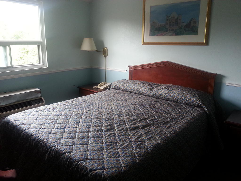 Queensway Motel トロント 部屋 写真