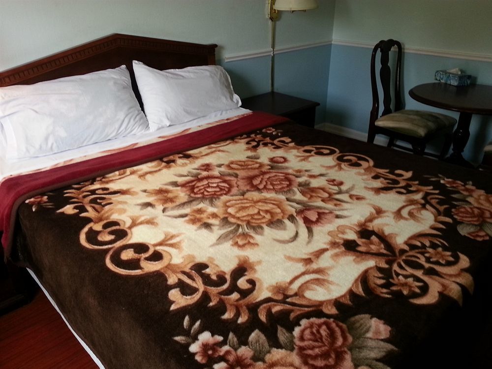 Queensway Motel トロント エクステリア 写真